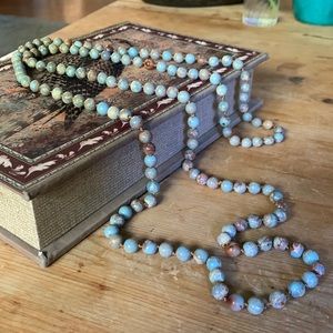 Beautiful aqua/tan Jasper beads knotted  necklace. NWOT